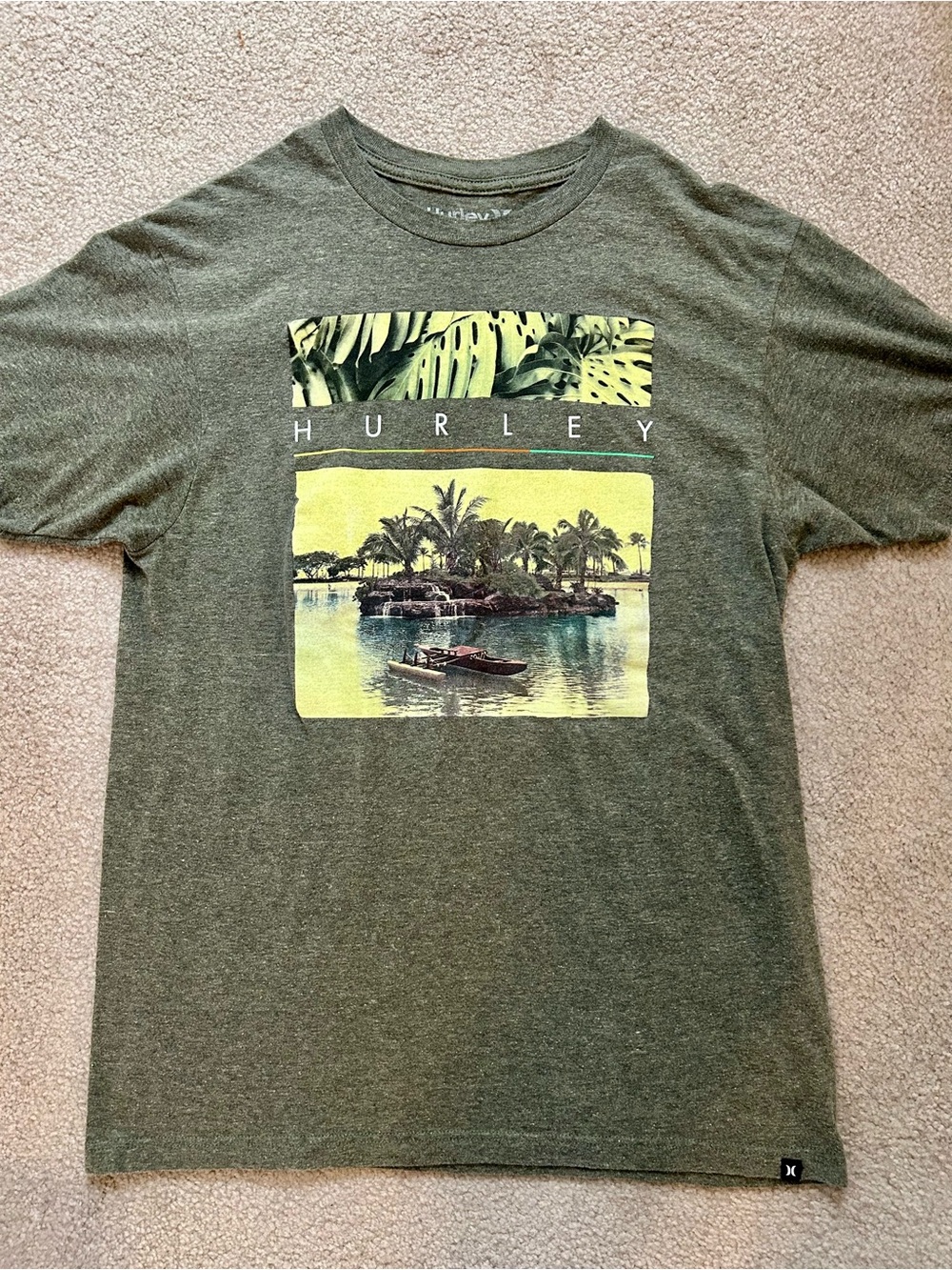 Men’s Size Medium Hurley Tee Shirt Tropical Island Graphic T-Shirt